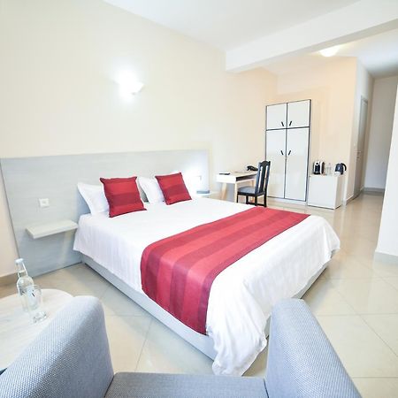 Lova Hotel 塔那那利佛 外观 照片