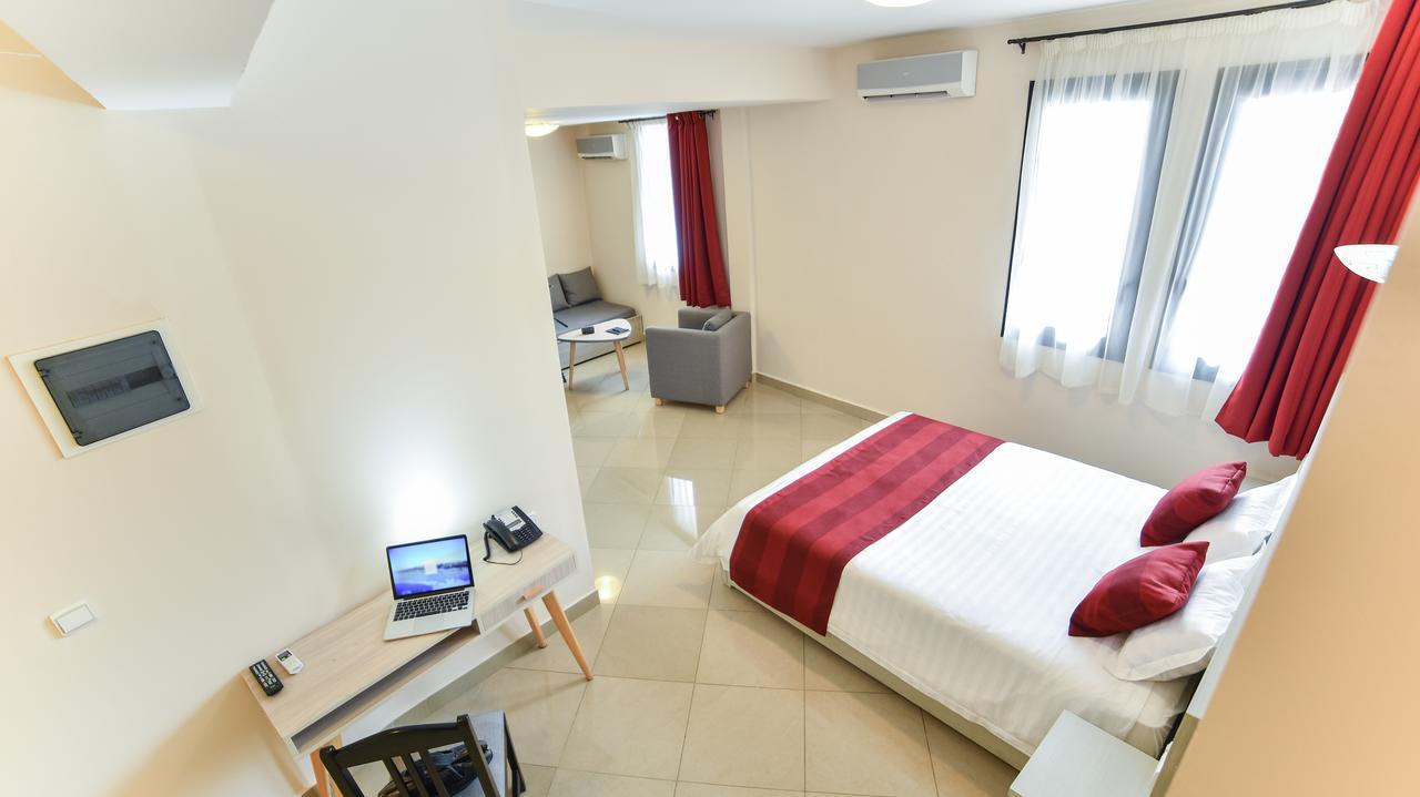 Lova Hotel 塔那那利佛 外观 照片